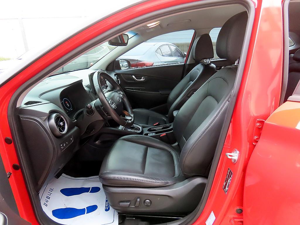 HYUNDAI Kona - Vista 5