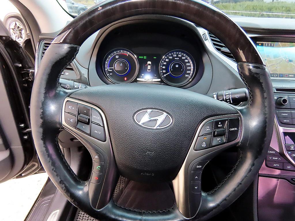 HYUNDAI Grandeur - Vista 8