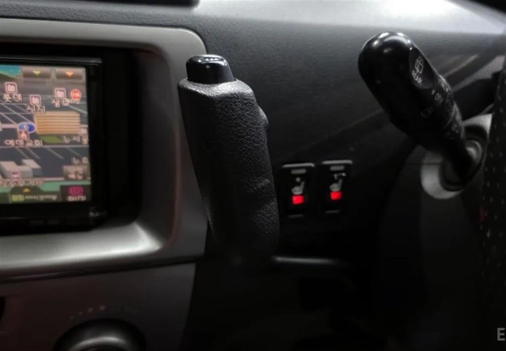Toyota bB - Vista 9