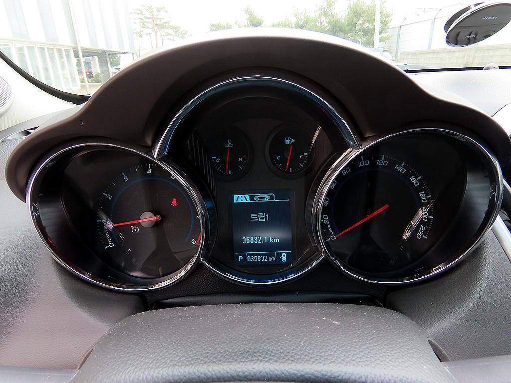 Chevrolet Cruise - Vista 9