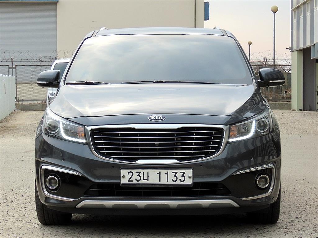 KIA Carnival 2018 Gris - Importación desde Corea - HF Imports Iquique - Foto 1
