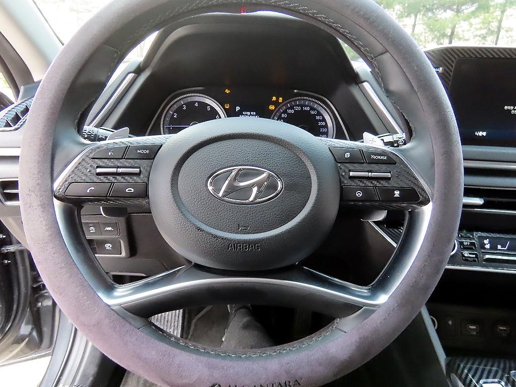 HYUNDAI Sonata - Vista 8