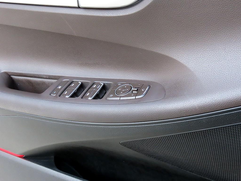 HYUNDAI Grandeur - Vista 11