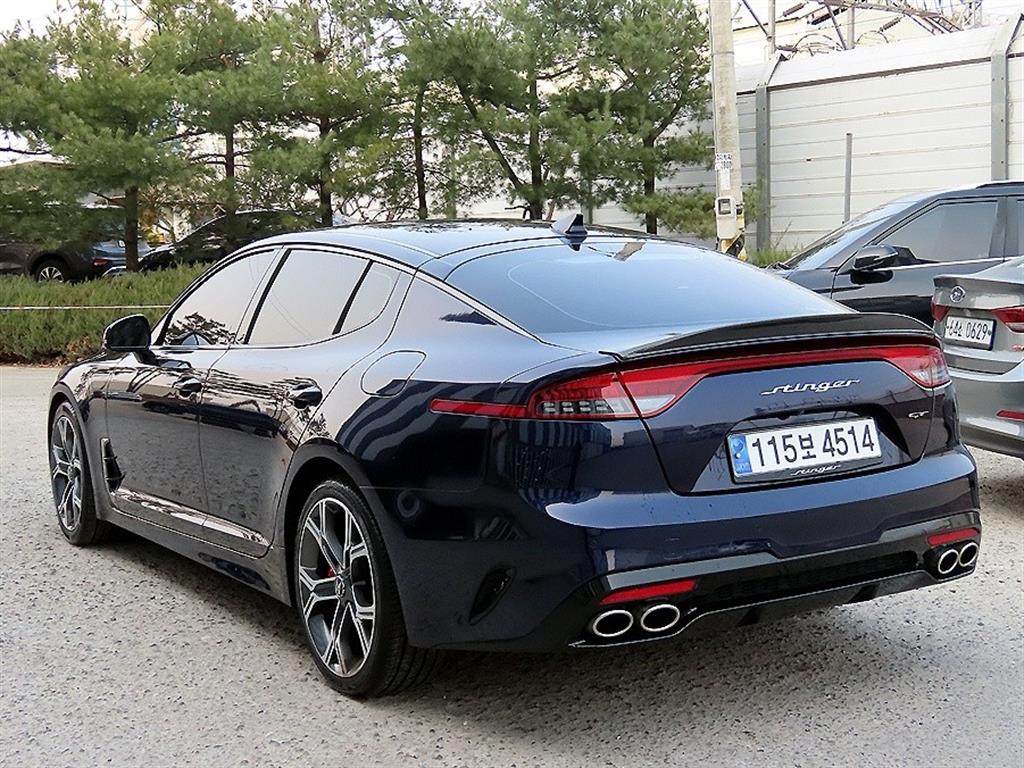 KIA Stinger - Vista 3