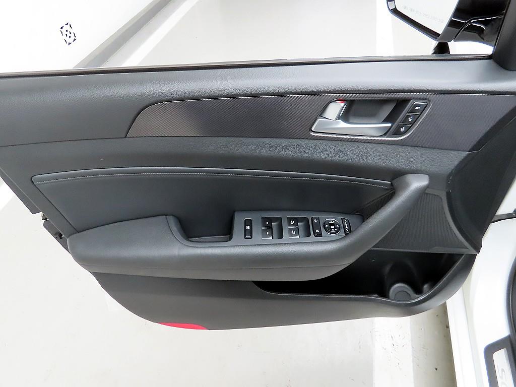 HYUNDAI Sonata - Vista 11