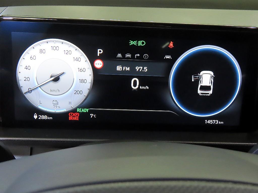 HYUNDAI Casper - Vista 9