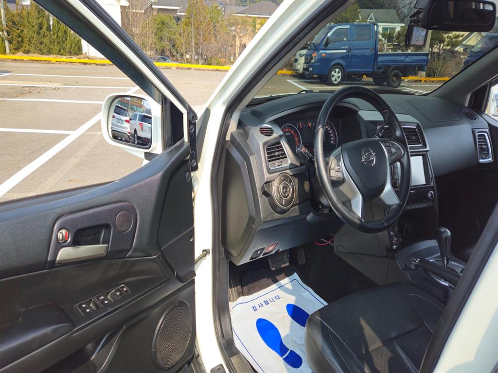 Ssangyong Korando - Vista 11