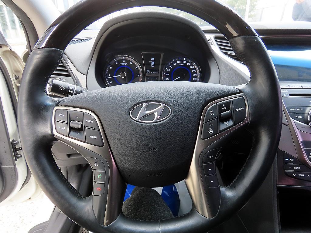 HYUNDAI Grandeur - Vista 8