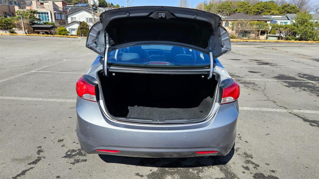 HYUNDAI Avante 2012 Gris - Importación desde Corea - HF Imports Iquique - Foto 20