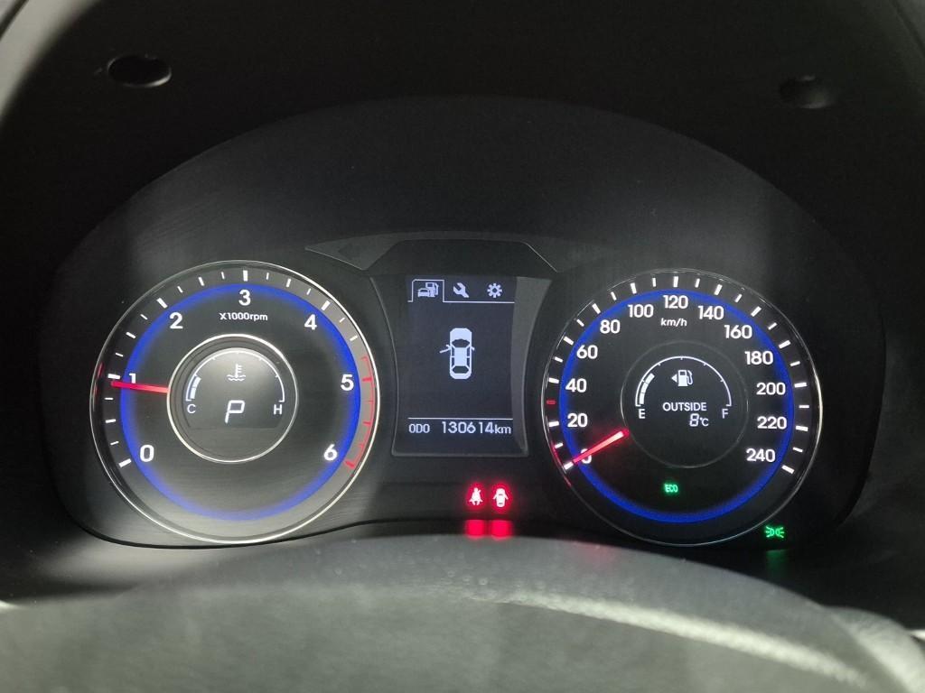 HYUNDAI i40 - Vista 6