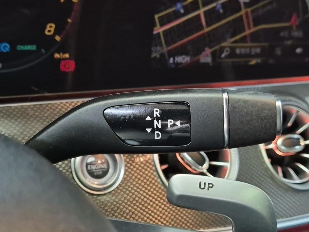 Mercedes Benz E class - Vista 8