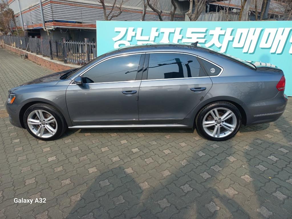 Volkswagen Passat 2014 Gris - Importación desde Corea - HF Imports Iquique - Foto 19