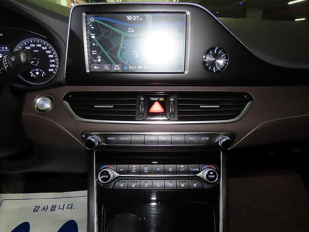 HYUNDAI Grandeur - Vista 11