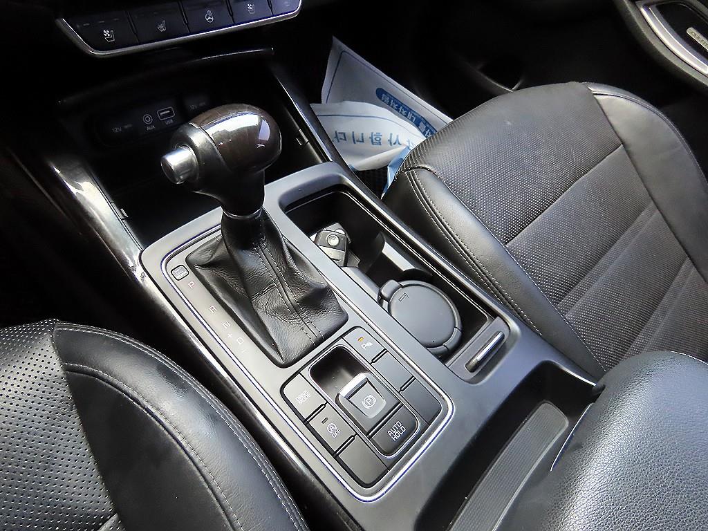 KIA Sorento - Vista 10