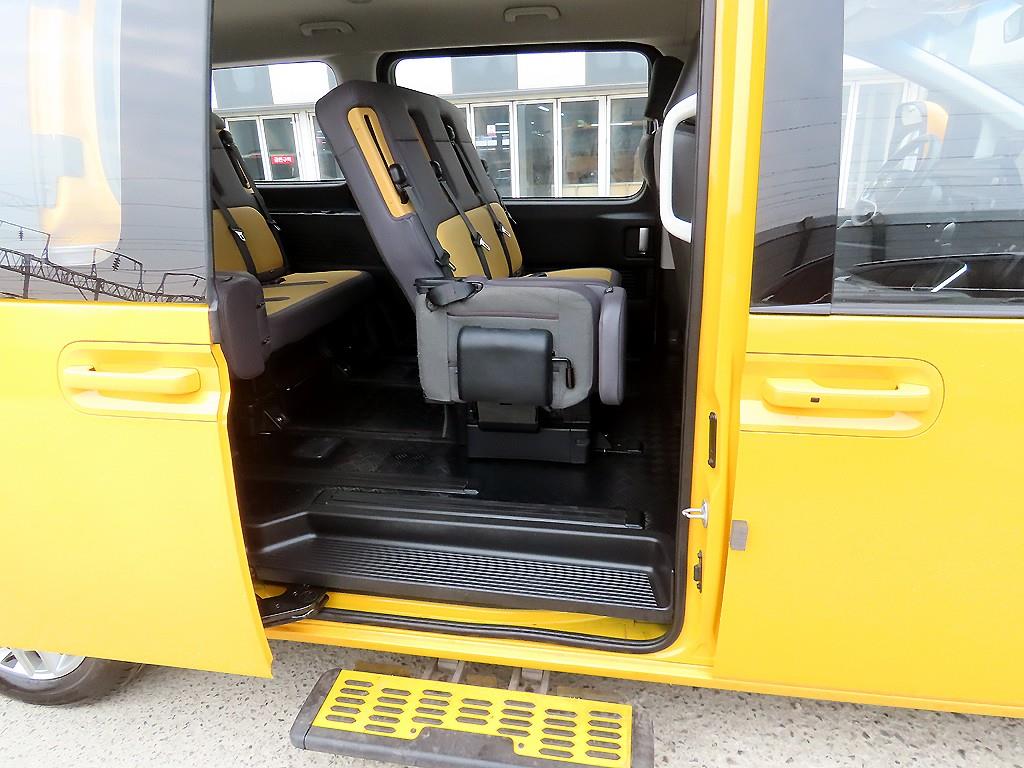 HYUNDAI Staria - Vista 6