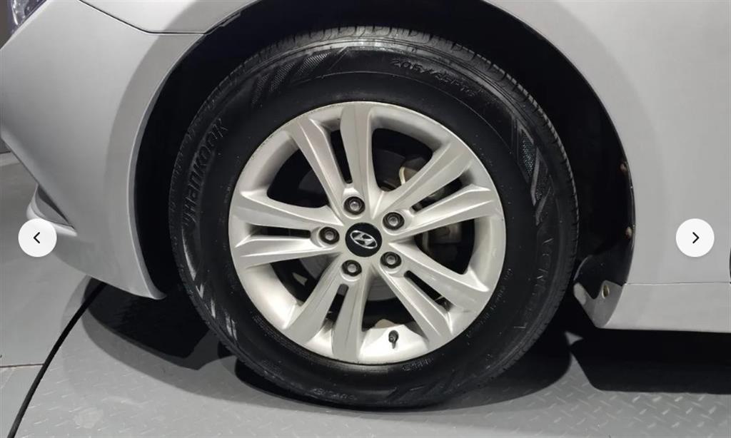 HYUNDAI Sonata - Vista 5