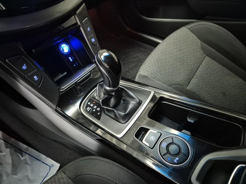 HYUNDAI i40 - Vista 8