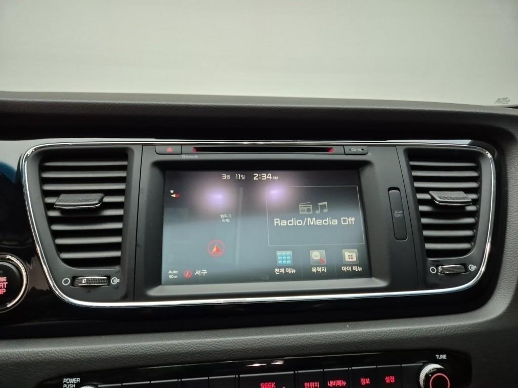 KIA Carnival 2016 Blanco - Importación desde Corea - HF Imports Iquique - Foto 14