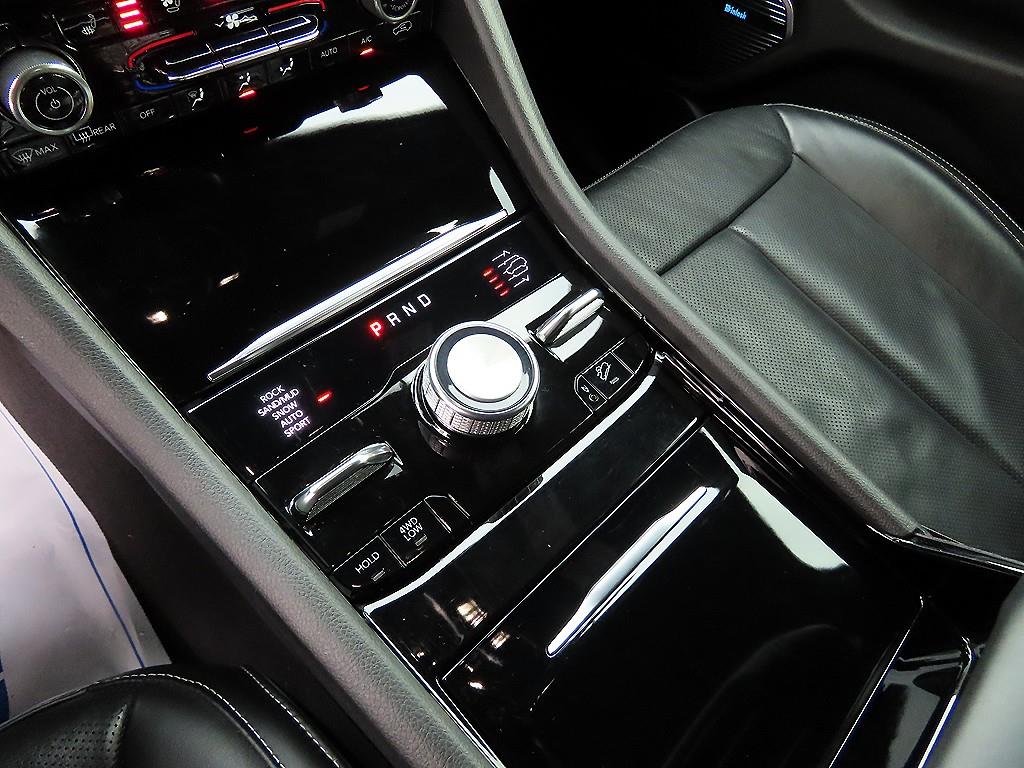 Jeep Cherokee - Vista 11