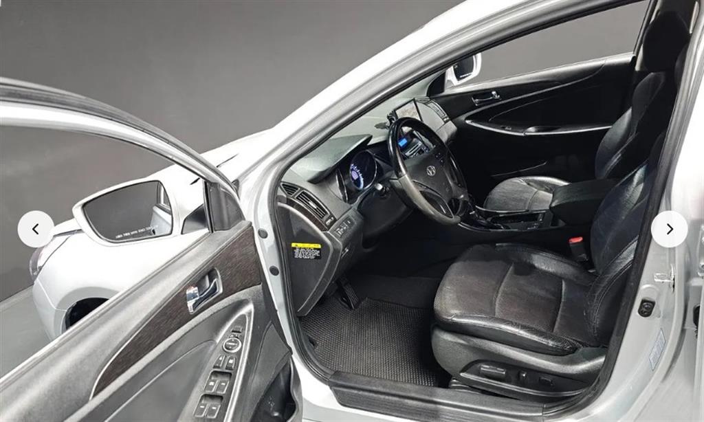 HYUNDAI Sonata - Vista 10