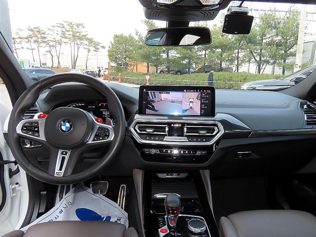 BMW X4M - Vista 7