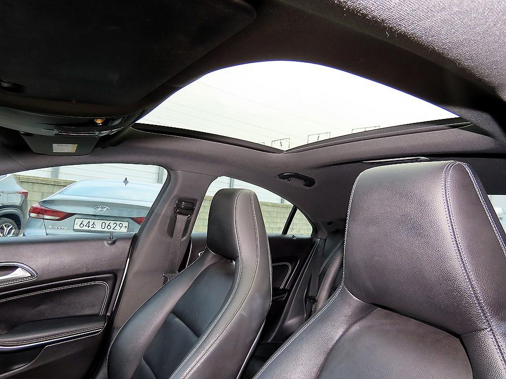 Mercedes Benz CLA Class 2018 Blanco - Importación desde Corea - HF Imports Iquique - Foto 17