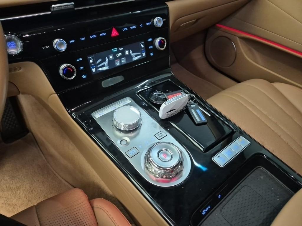 Genesis G80 - Vista 8