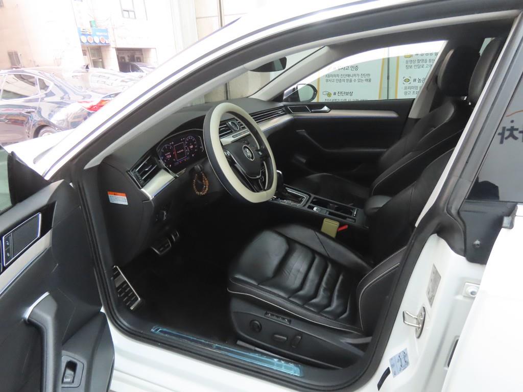 Volkswagen Arteon - Vista 5