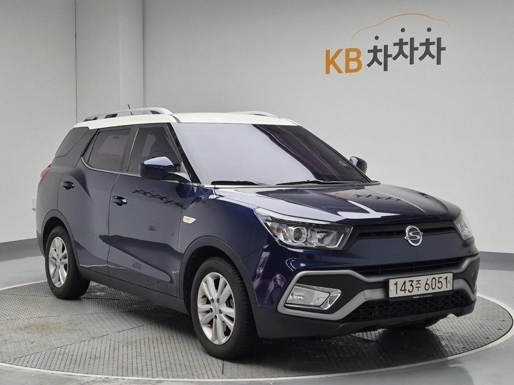 Ssangyong Tivoli - Vista 4