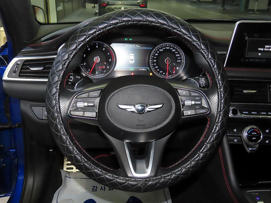 Genesis G70 - Vista 8