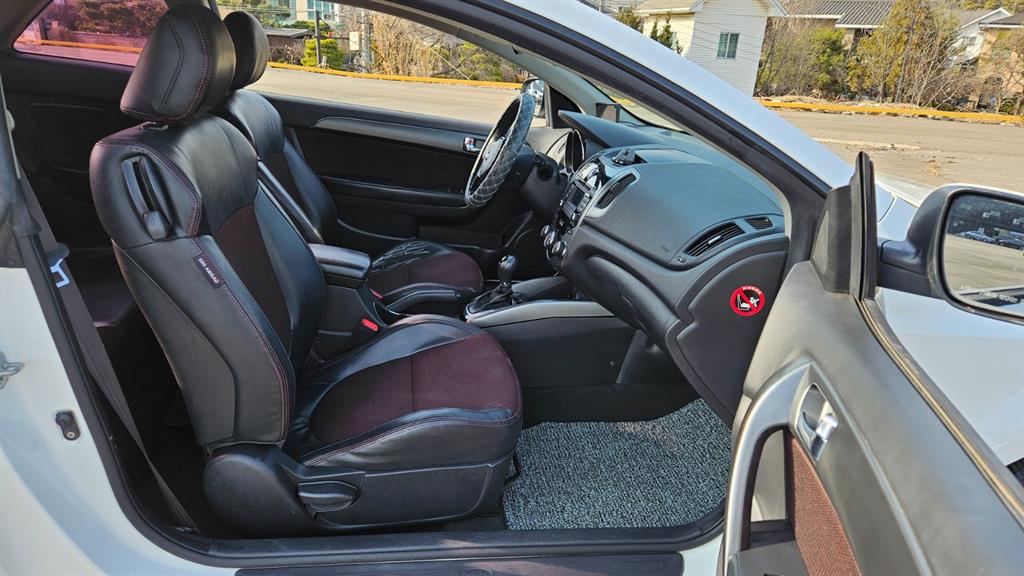 KIA Forte - Vista 11