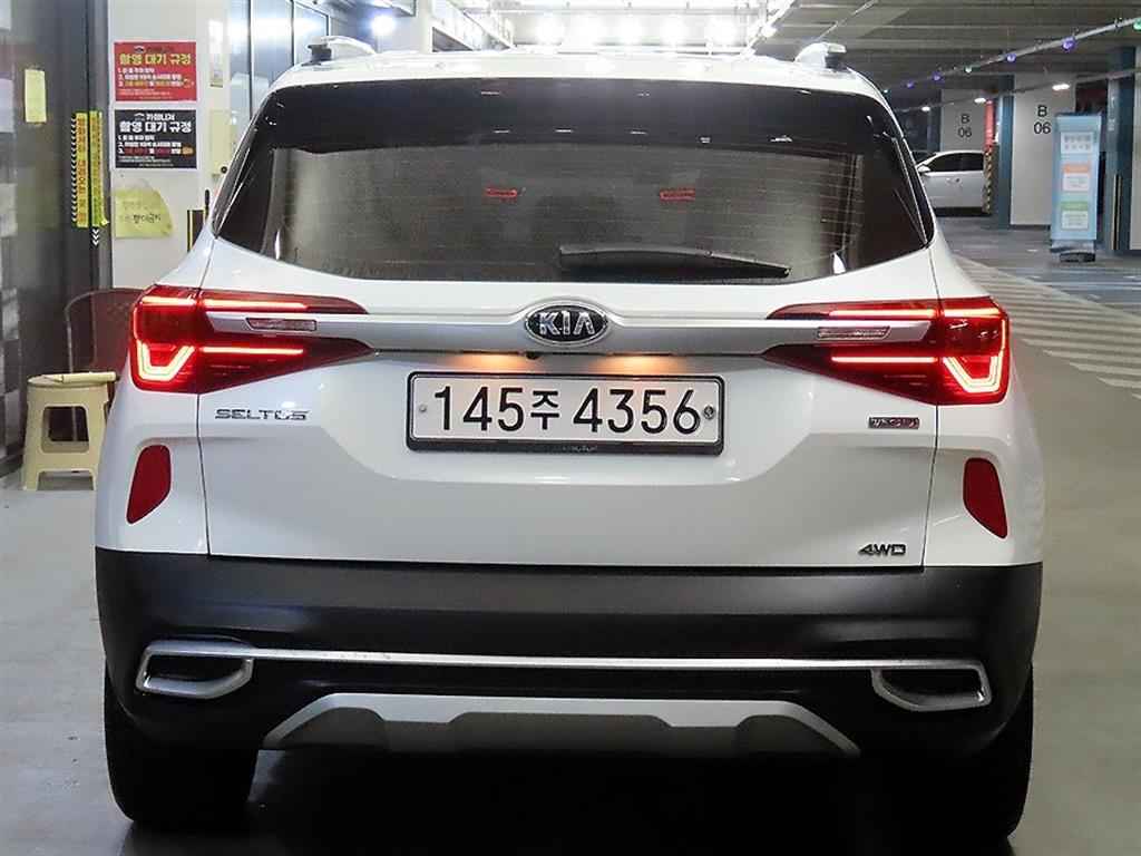 KIA Seltos - Vista 5