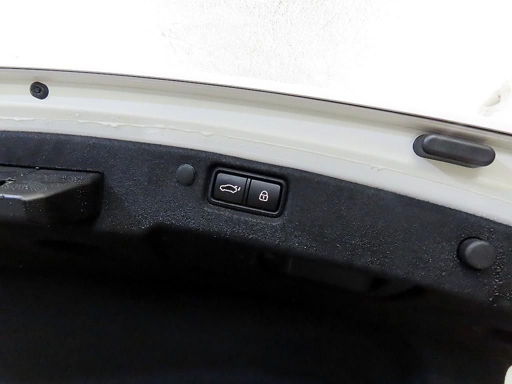 KIA K7 2017 Blanco - Importación desde Corea - HF Imports Iquique - Foto 17