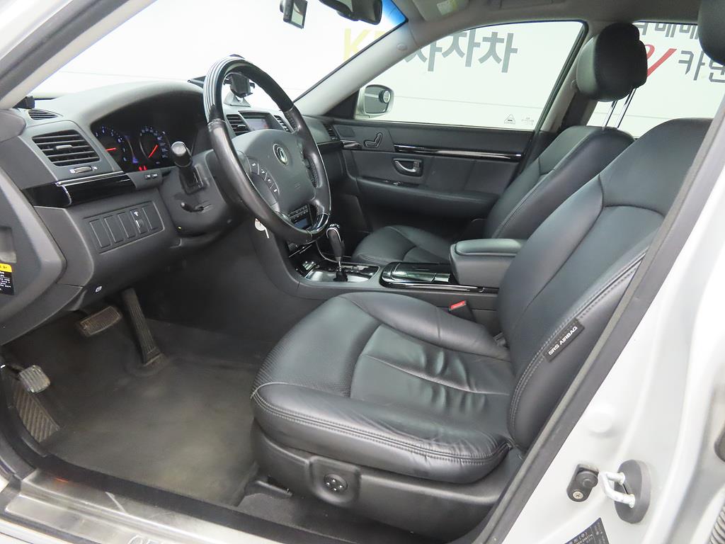 KIA Opirus - Vista 5