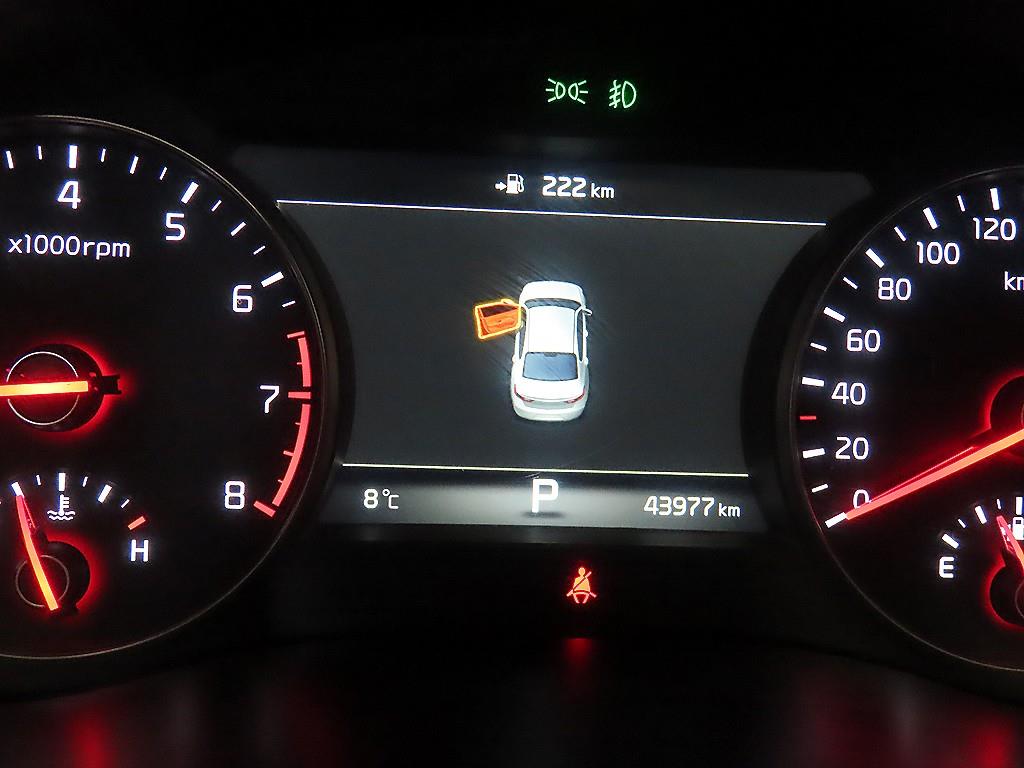 KIA K7 - Vista 9