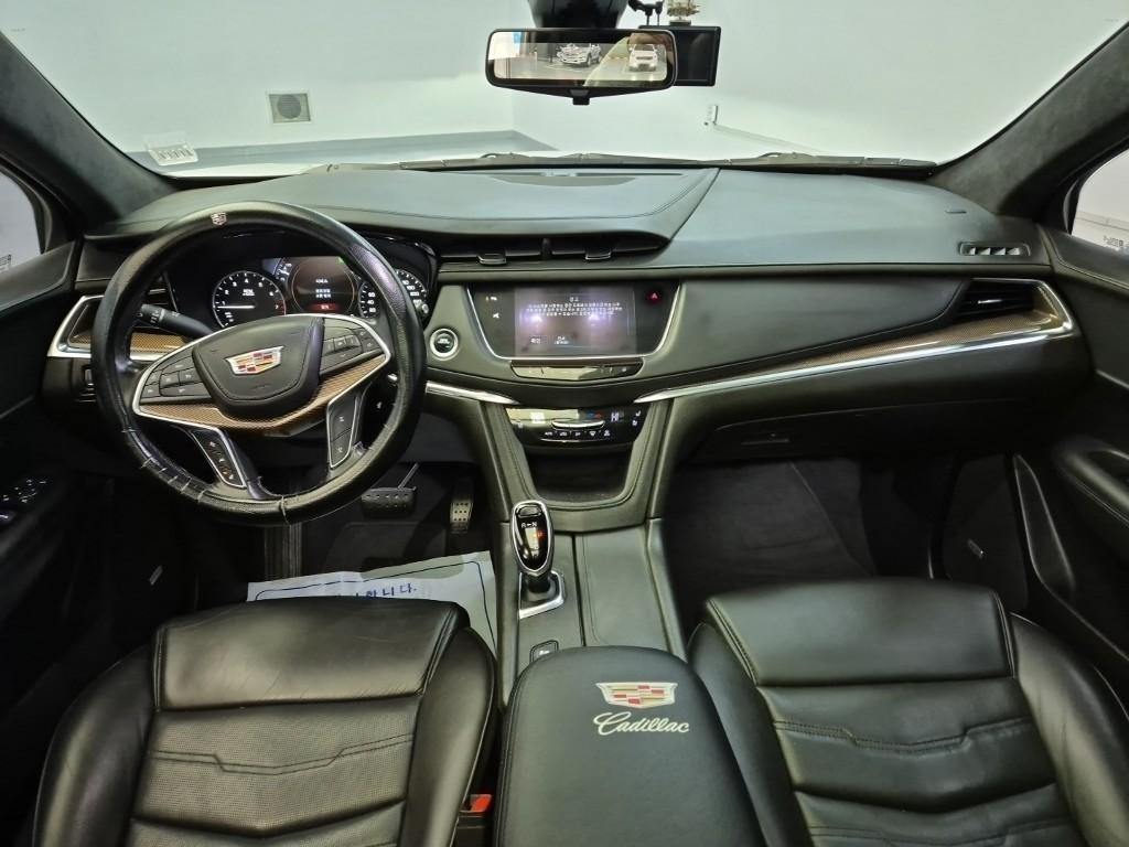 Cadillac XT5 - Vista 7