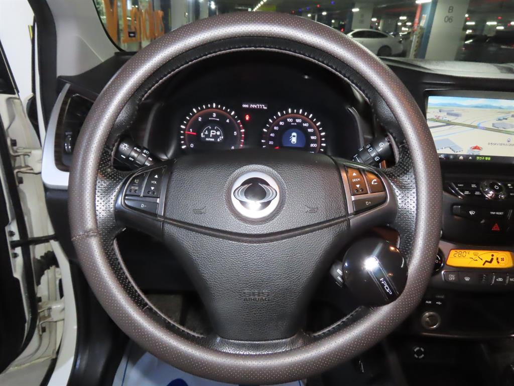 Ssangyong Korando - Vista 11