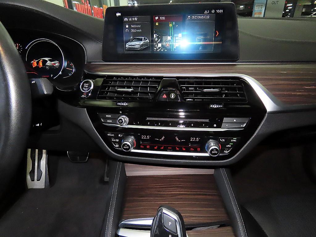 BMW 5 Series - Vista 11