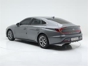 HYUNDAI Sonata - Vista 8