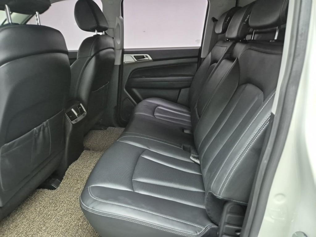 Ssangyong Rexton 2019 Blanco - Importación desde Corea - HF Imports Iquique - Foto 19