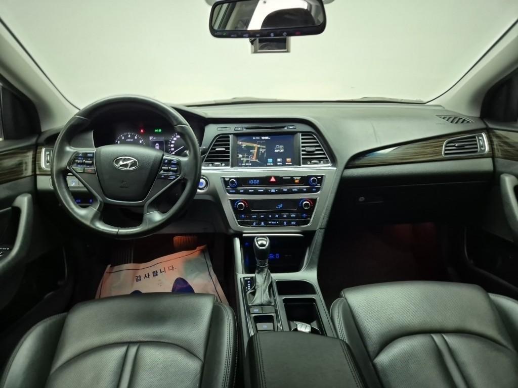 HYUNDAI Sonata - Vista 7