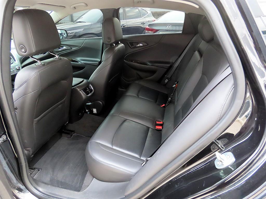 Chevrolet Malibu - Vista 6