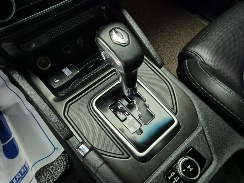 Ssangyong Rexton - Vista 8