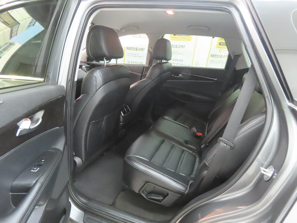 KIA Sorento - Vista 6