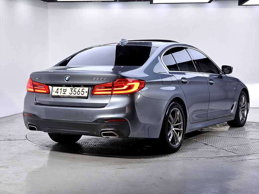BMW 5 Series - Vista 4