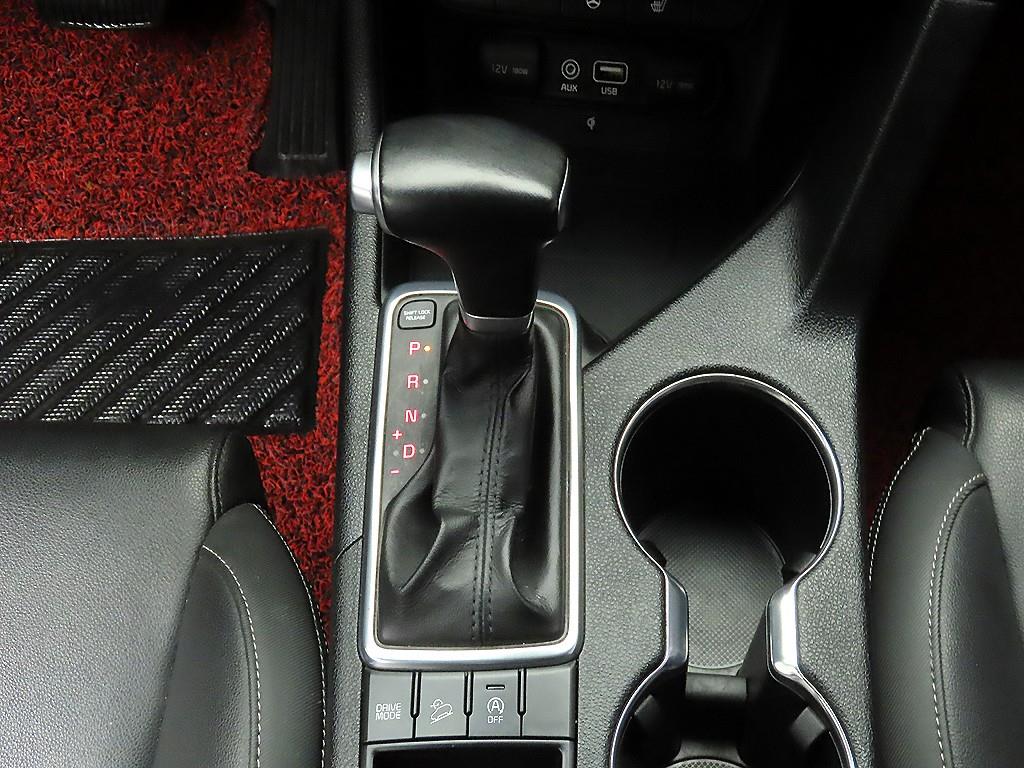 KIA Sportage - Vista 10