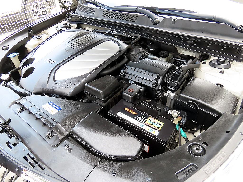 HYUNDAI Grandeur 2013 Blanco - Importación desde Corea - HF Imports Iquique - Foto 17