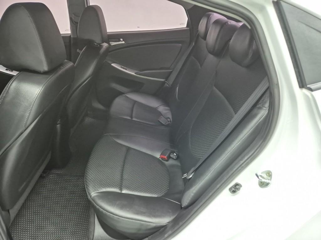 HYUNDAI Accent 2016 Blanco - Importación desde Corea - HF Imports Iquique - Foto 15