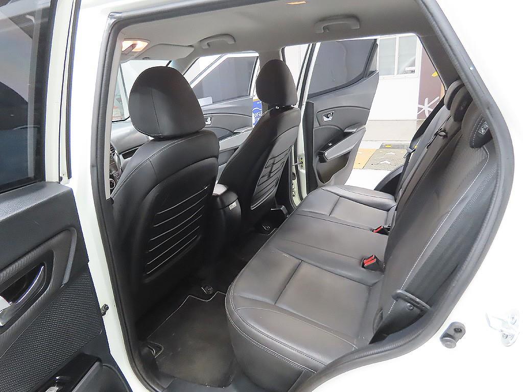 Ssangyong Tivoli 2019 Blanco - Importación desde Corea - HF Imports Iquique - Foto 10