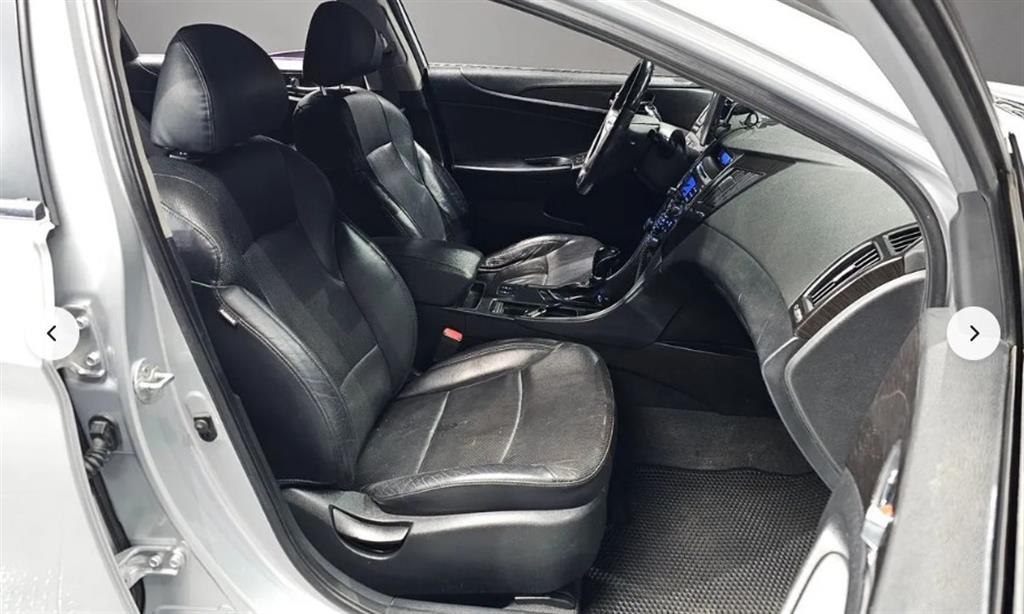 HYUNDAI Sonata - Vista 12